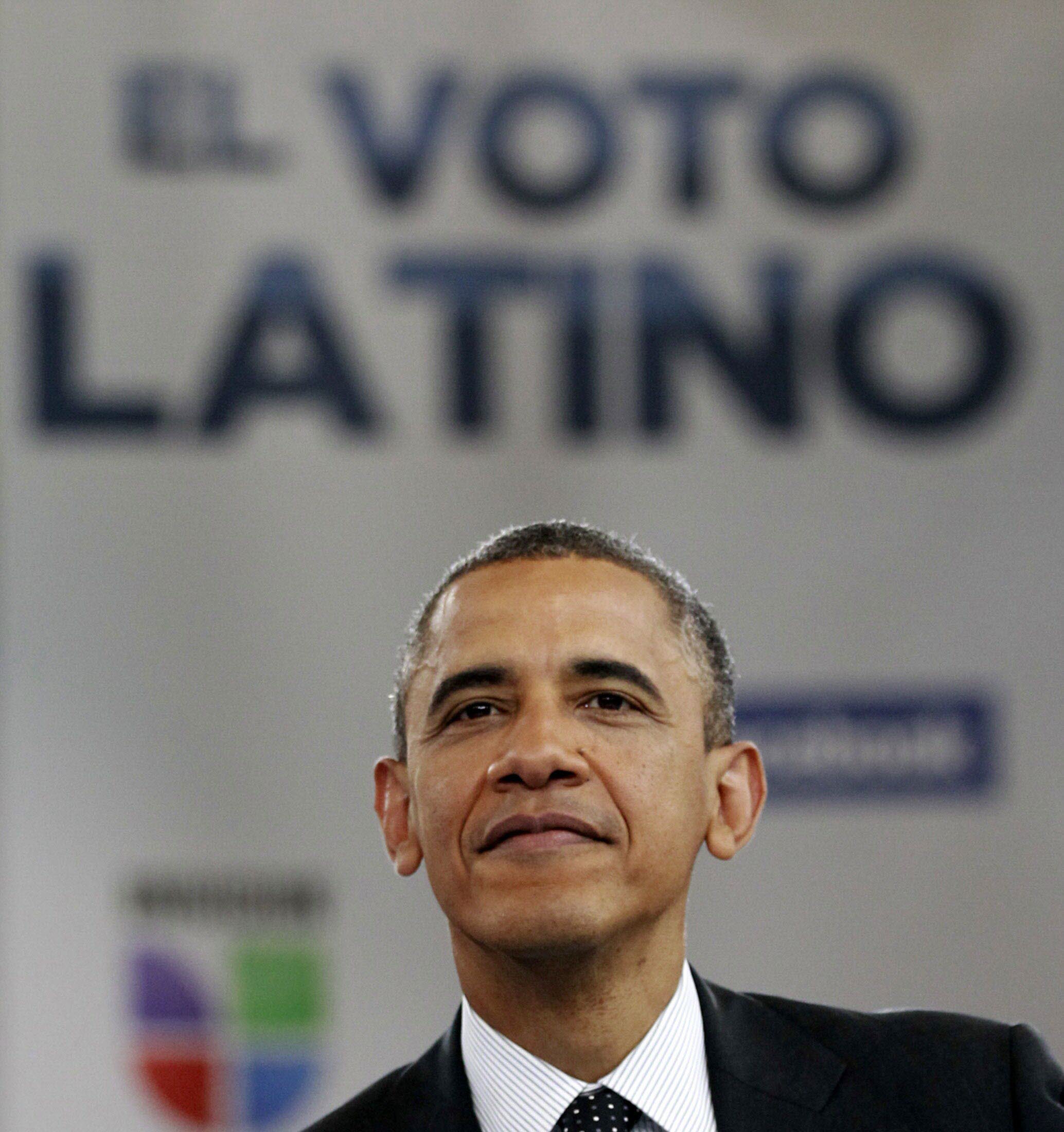 DOCU_GRUPO U.S. President Obama takes part in a town hall hosted by Univision at the University of Miami in Coral Gables El presidente Barack Obama, durante un mitin de la pasada campaña electoral en la Universidad de Miami. REUTERS