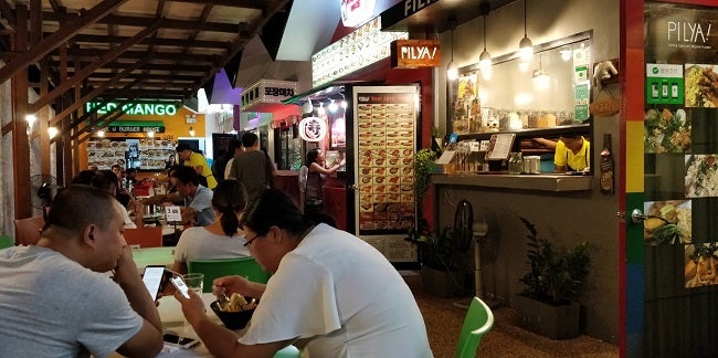 Restaurante Pilya, Alona, Filipinas