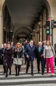 Rajoy y sus anfitriones del PP riojano, este jueves por Logroño. Foto de Justo Rodríguez