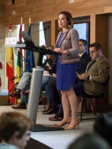 La alcaldesa de Logroño, durante su intervención del miércoles en Espacio Lagares. Foto de Díaz Uriel