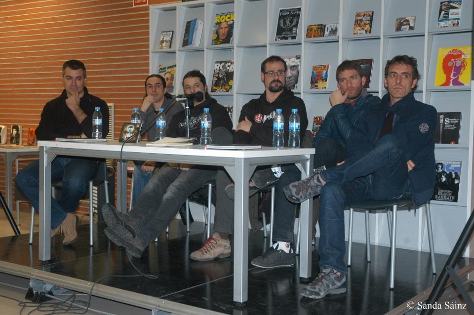 2010.- Presentación del libro de Tierra Santa Rockoteca de Peralta 